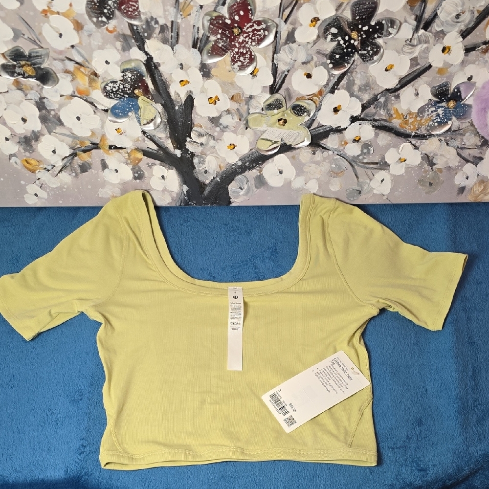 Lululemon NWT Ribbed Held Tight Tee Dew Green Size 8